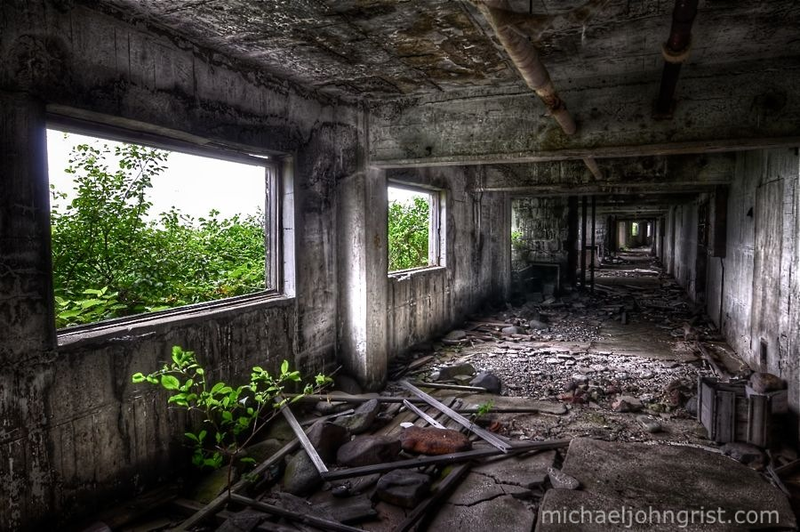 Illustration for article titled Japan's Abandoned Mines Hint at the Ruins We'll Leave Behind